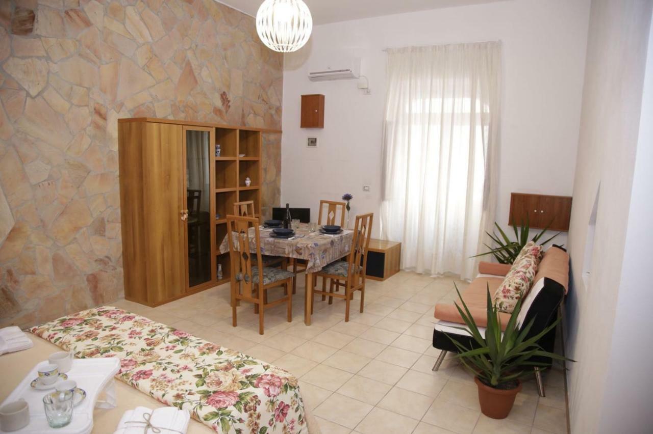 Casa Fiorita Apartman Szirakúza Kültér fotó